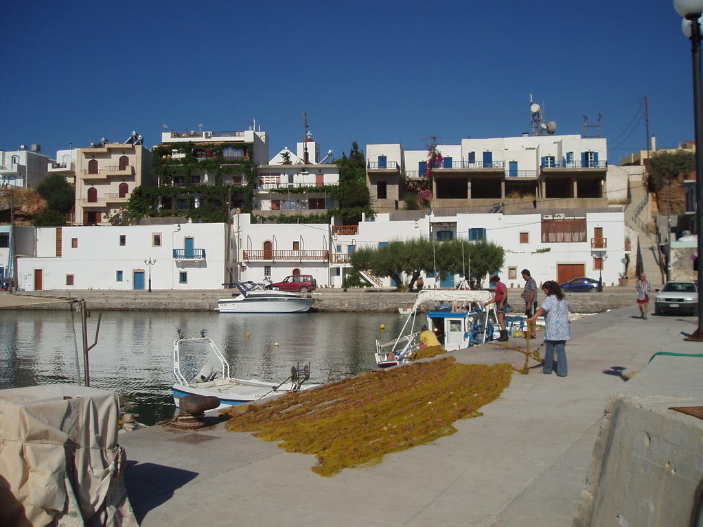 Τhe White Houses Makry Gialos  Exterior photo